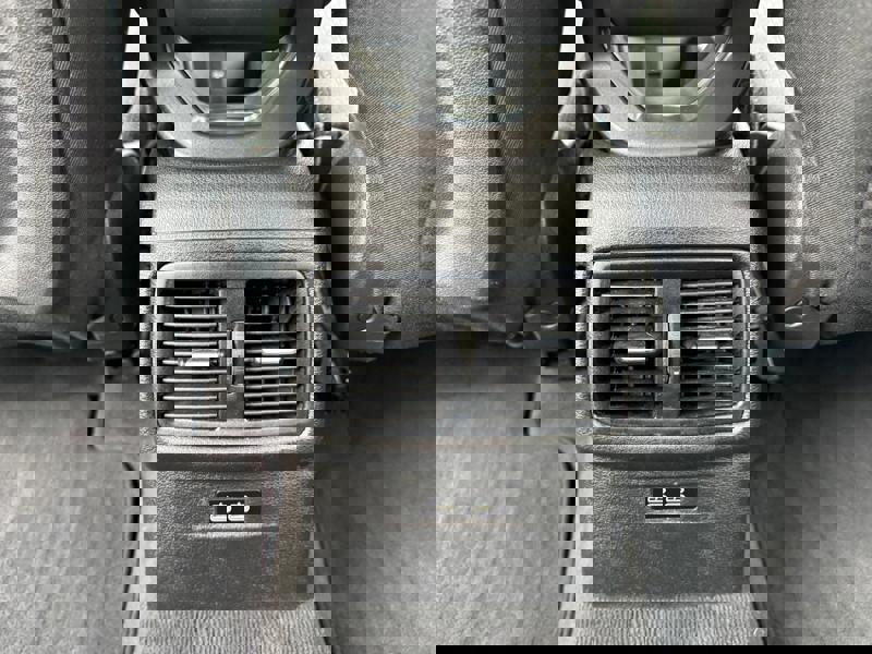 Image BMW SÉRIE X1 18d 2.0 150 Business sDrive GPS Bluetooth Radar AV/AR Régul Clim auto Gtie 1 an